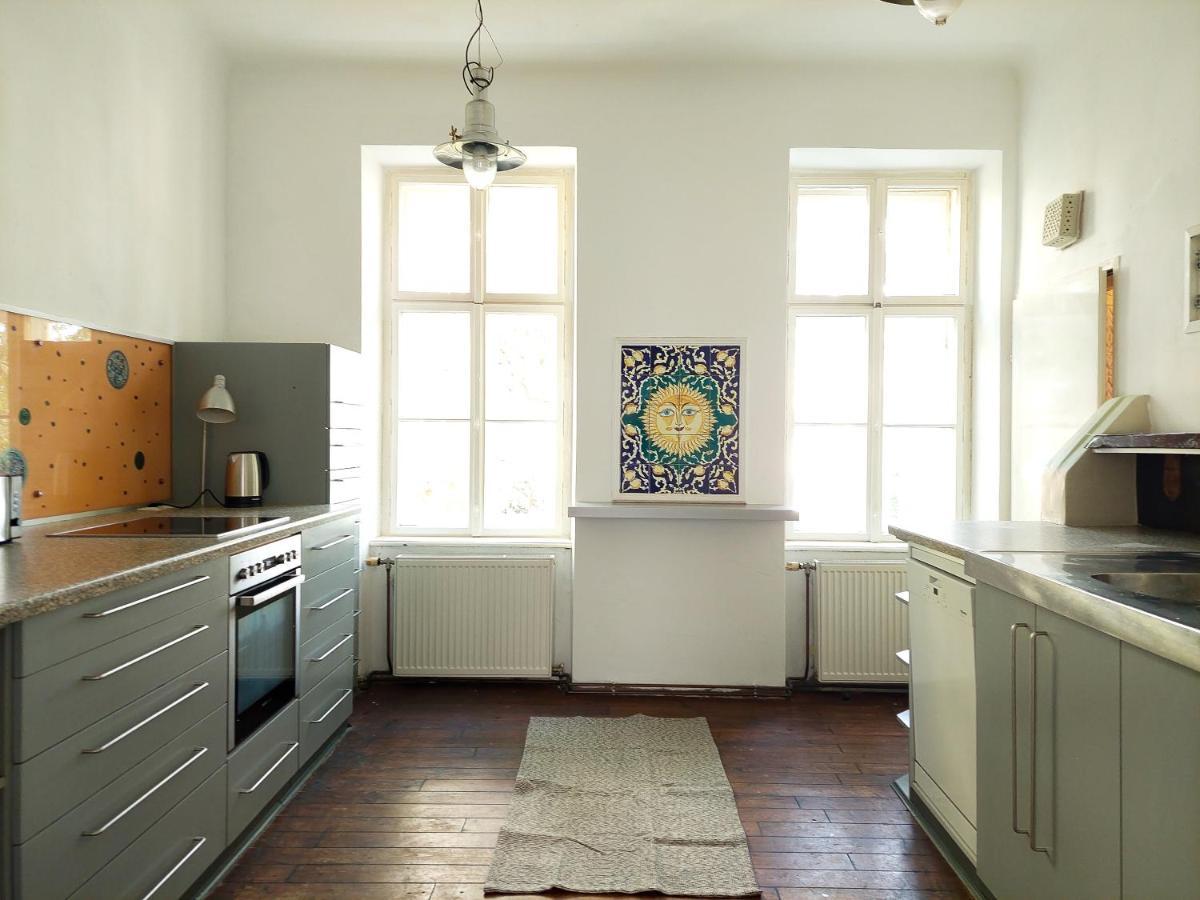 Appartement Hidden Garden - Spacious Modern - 1 Min To City Shuttle *