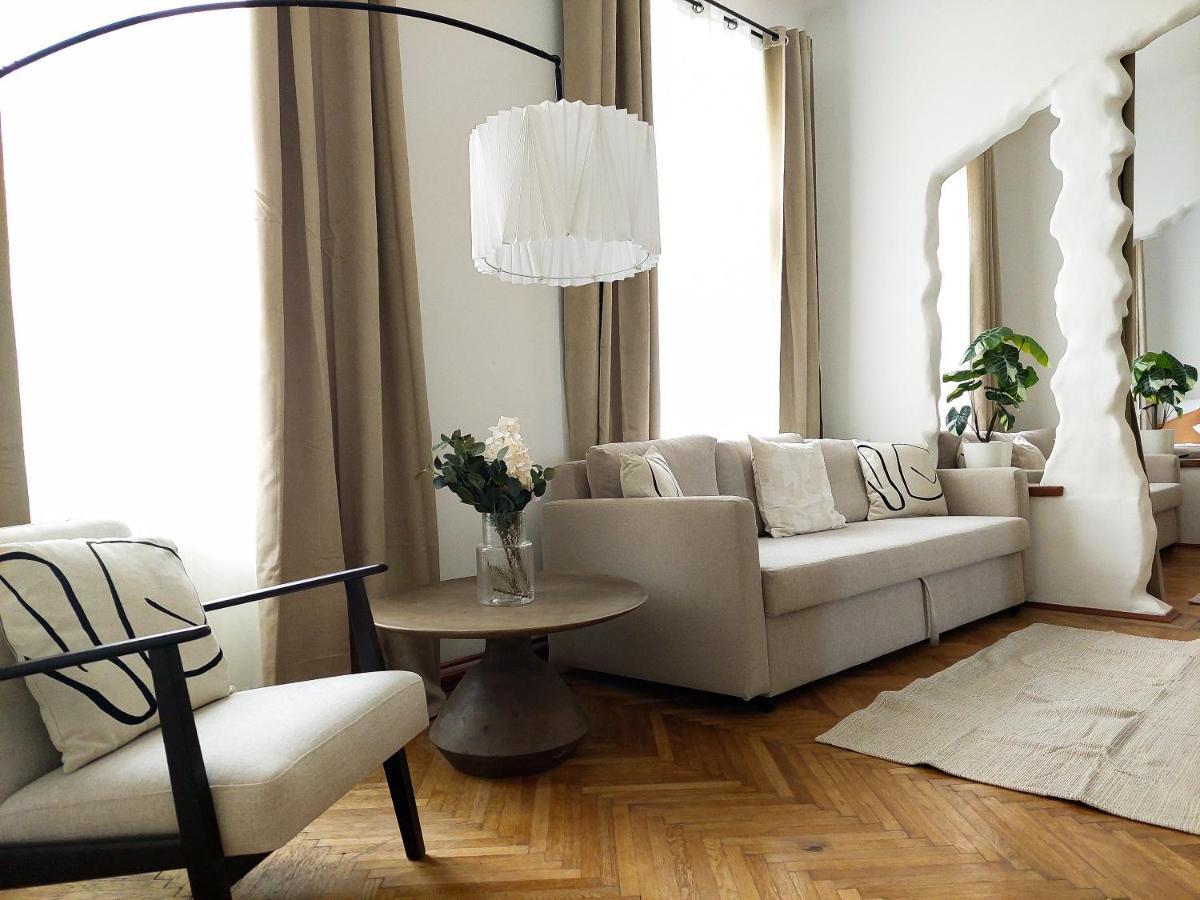 Appartement Hidden Garden - Spacious Modern - 1 Min To City Shuttle *