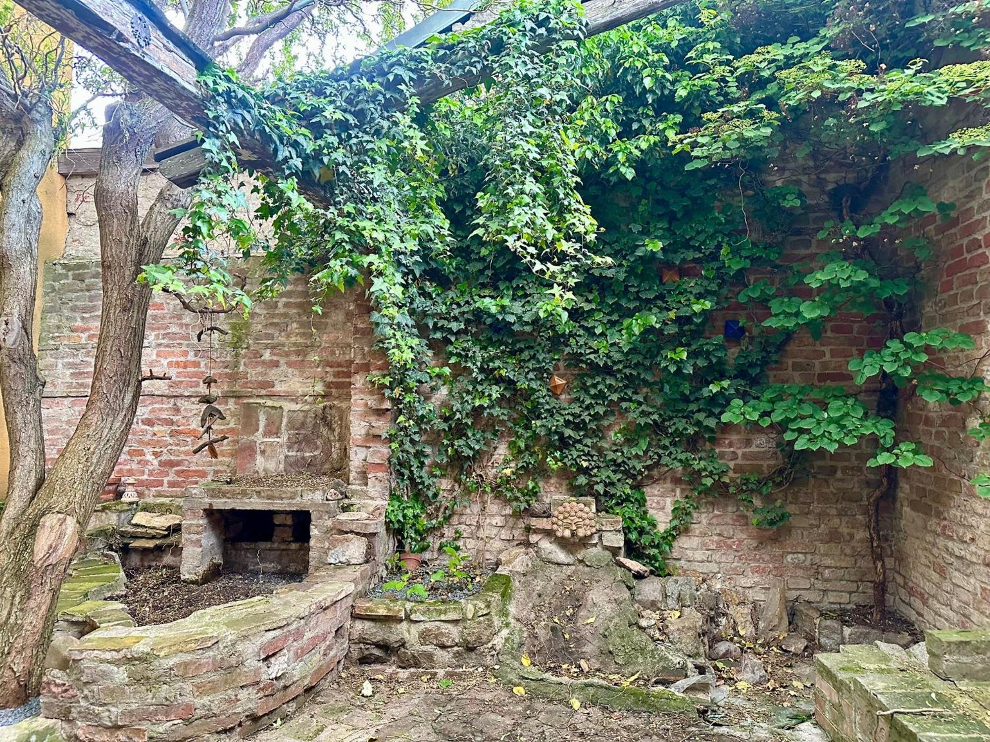 Hidden Garden - Spacious Modern - 1 Min To City Shuttle Appartement