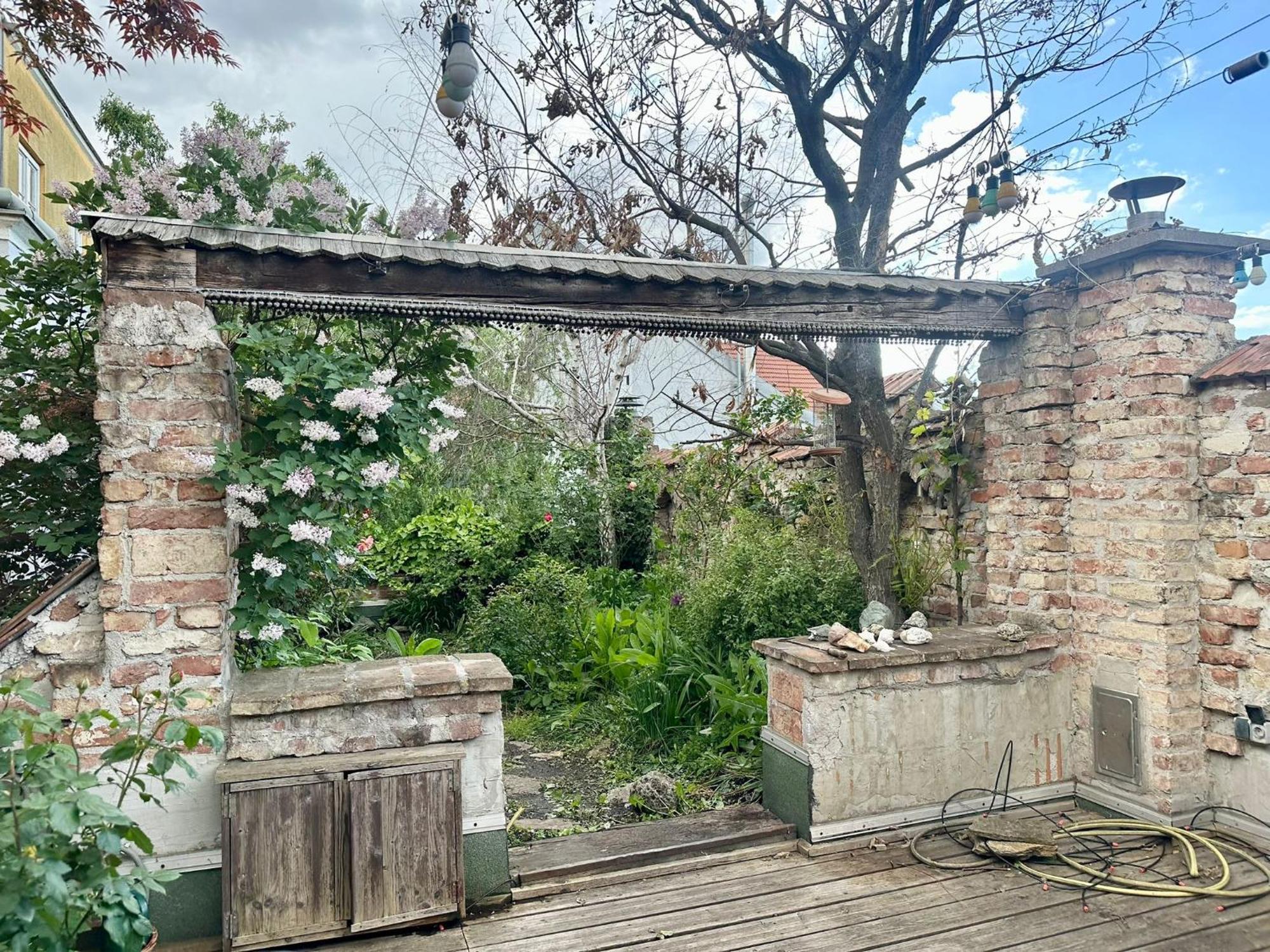 Appartement Hidden Garden - Spacious Modern - 1 Min To City Shuttle
