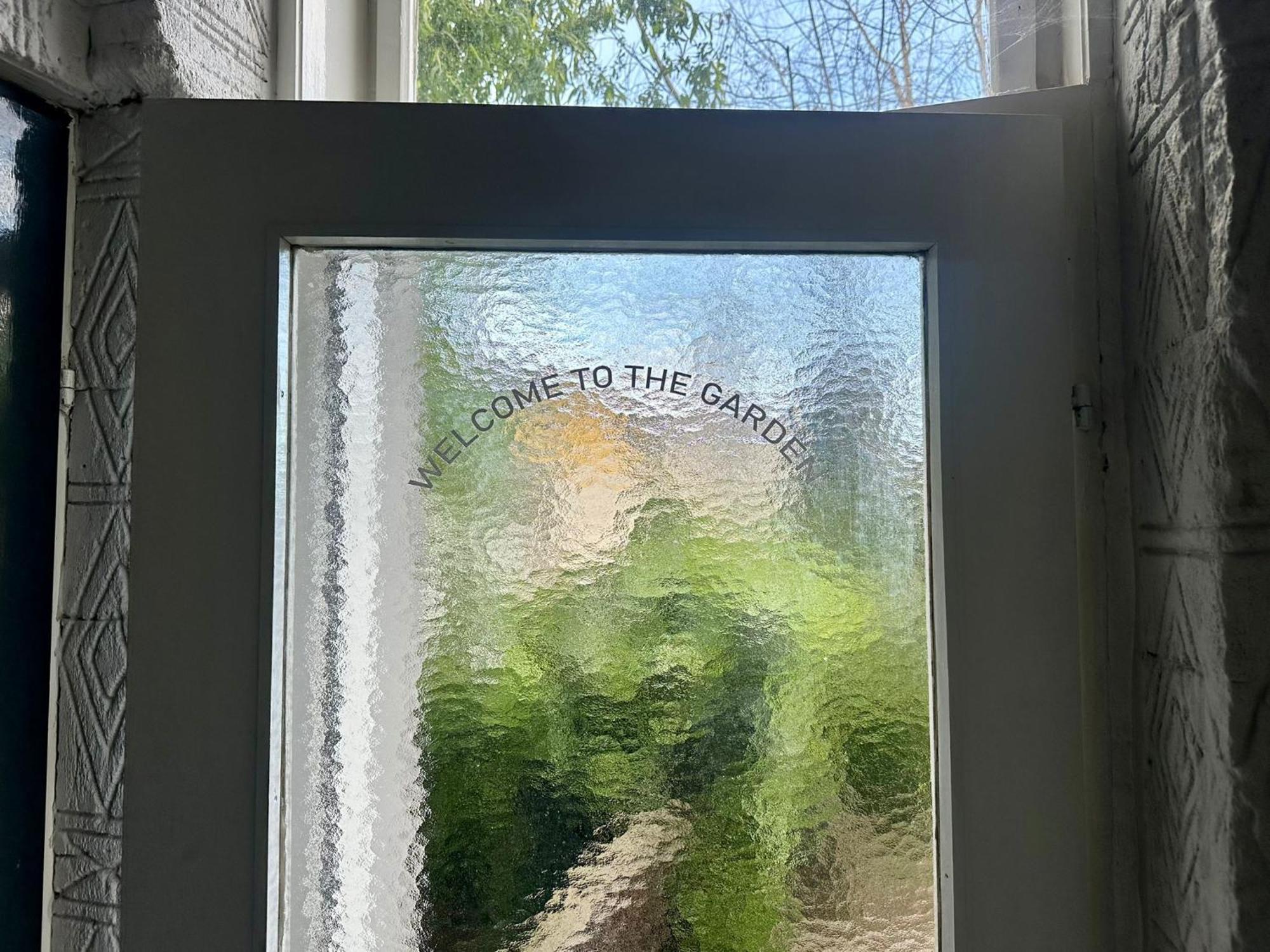 Hidden Garden - Spacious Modern - 1 Min To City Shuttle * Wien