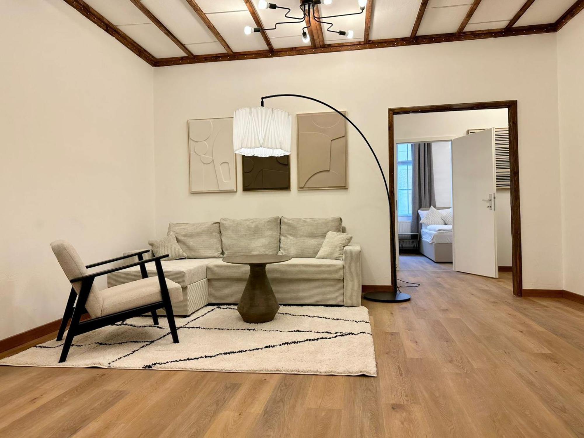 Apartment Hidden Garden - Spacious Modern - 1 Min To City Shuttle Wien